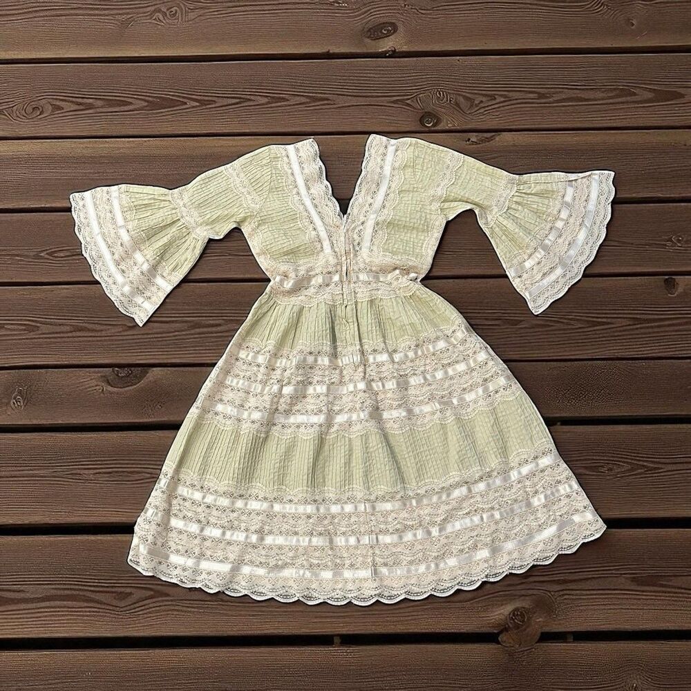 Dell Vintage 70s Dress S Boho Prairie‎ Dress Bell Sleeves Lace Trim Cottagecore